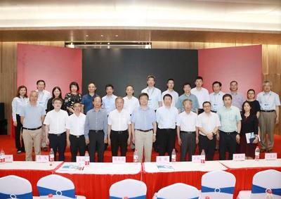 鹏城实验室乔迁新址并签署科研合作协议，引领网络通信工程创新发展